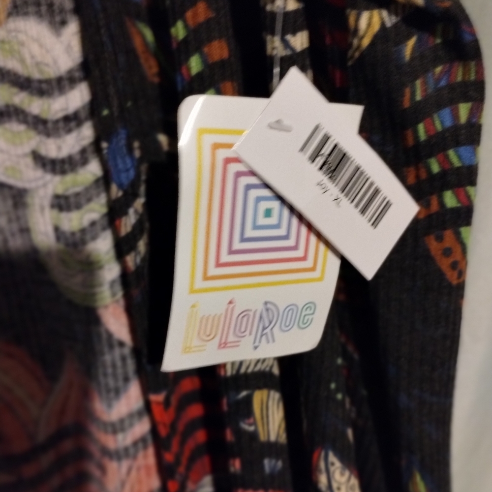 Lularoo - Picture 2 of 4